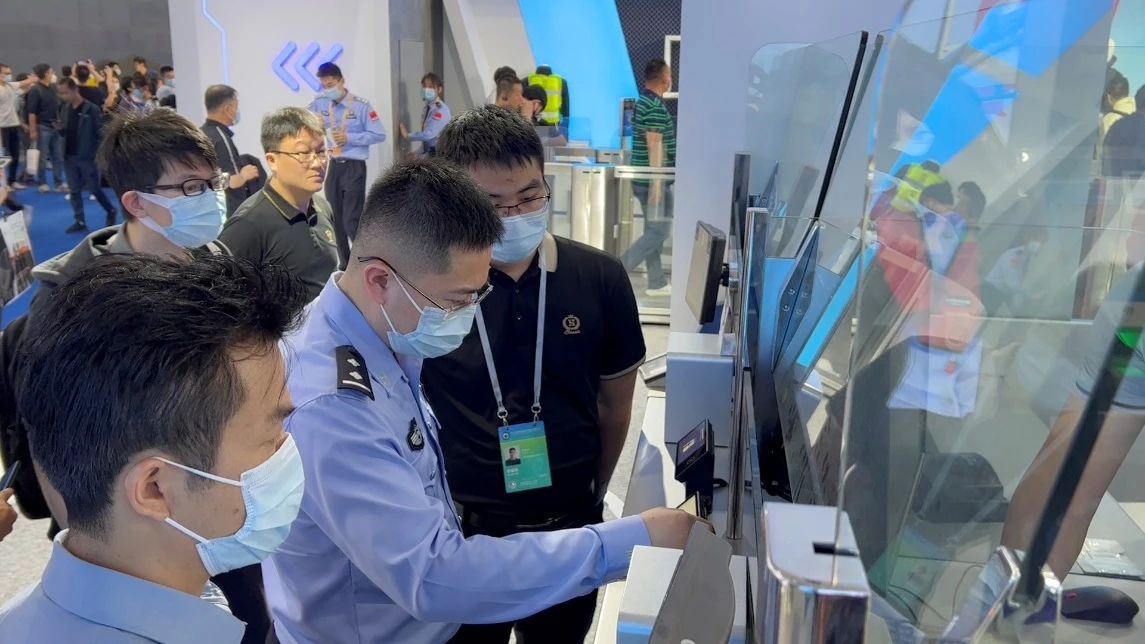 完美(中国)wanmei·官方网页版,亮相第十一届中国国际警用装备博览会 用创新技术“警”上添花